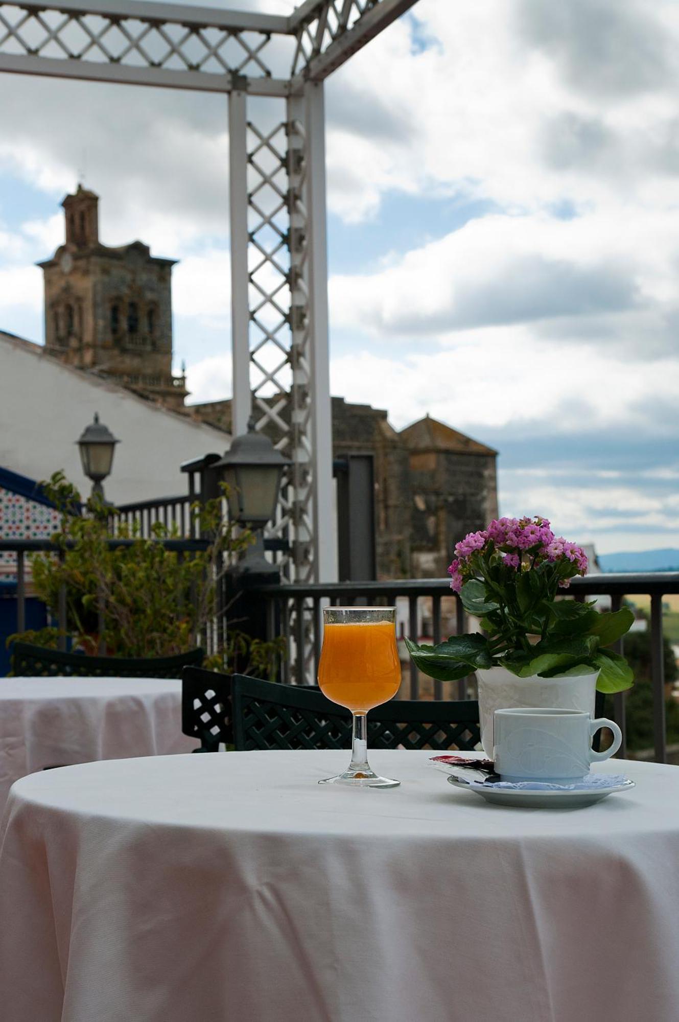 Hotel El Convento Аркос де ла Фронтера Екстериор снимка