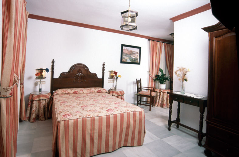 Hotel El Convento Аркос де ла Фронтера Екстериор снимка